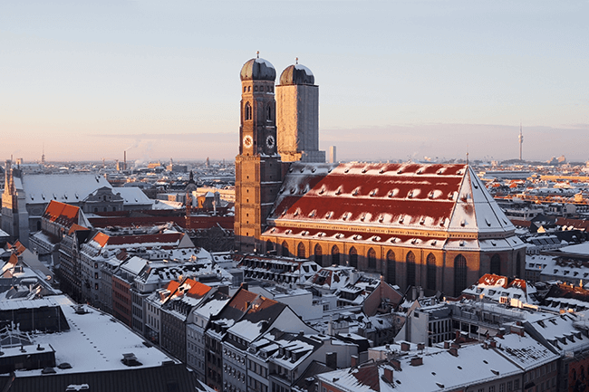 Besser als in Norddeutschland ist die Chance für Weiße Weihnachten in München. Foto (c) shutterstock/ Anselm Baumgart