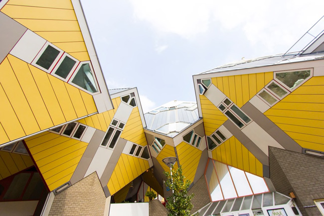 The Cubehouse in Rotterdam, Netherlands. © airbnb/ Lilian & Mitch