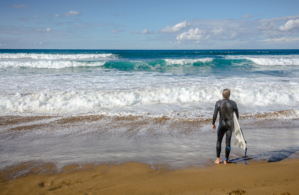 Playa en Zarauz (c) shutterstock.com/Chanclos