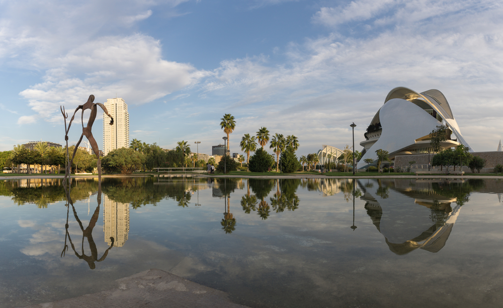 La Comunidad autónoma de Valencia (c) shutterstock.com/Pumbastyle