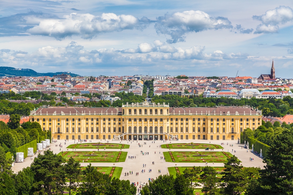 Palais et jardins de Schönbrunn (c) shutterstock.com/canadastock