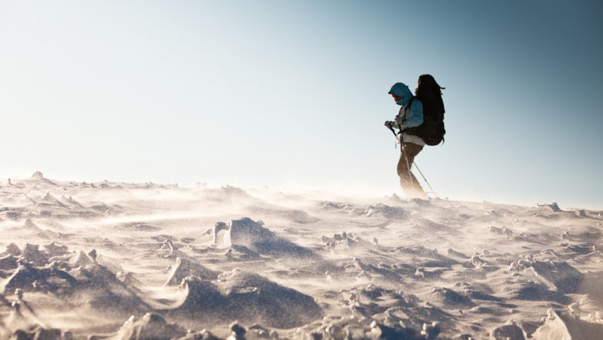 Wanderer im Schnee (c) shutterstock.com/My Good Images