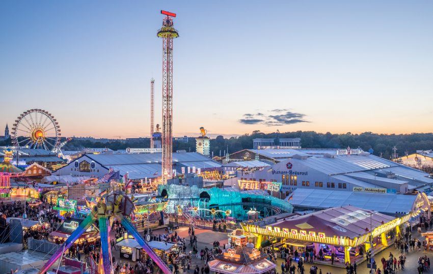 Oktoberfest in München (c) shutterstock.com/FooTToo