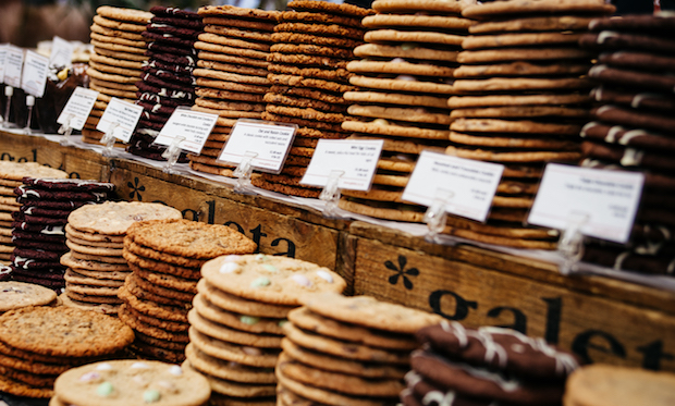 Viele Street Food Stände sind beim Heiligen BIMBAM in Zürich vertreten und verwöhnen die Besucher. ©pexels.com